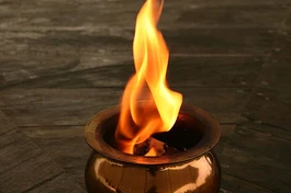 Mua dâm có phạm giới tà dâm?